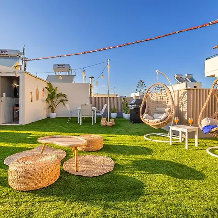 Zen Rooftop Escape Apartment *