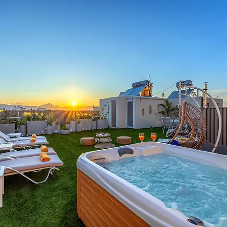 Apartment Zen Rooftop Escape